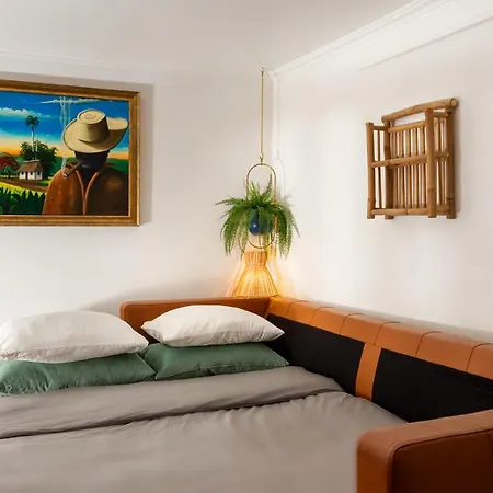 Casa Aurora - Bairro Típico A Minutos Do Terreiro Lisboa