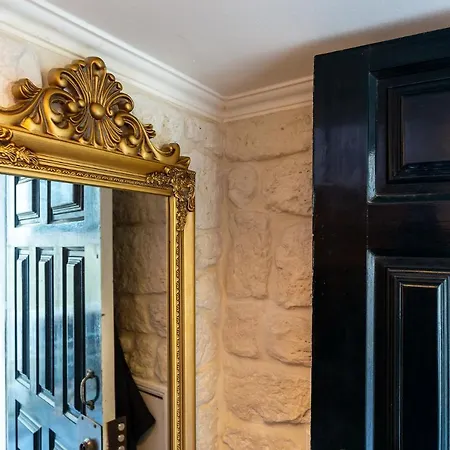 Historic Alfama Cave - Medieval Quarter Experience * Lisbon